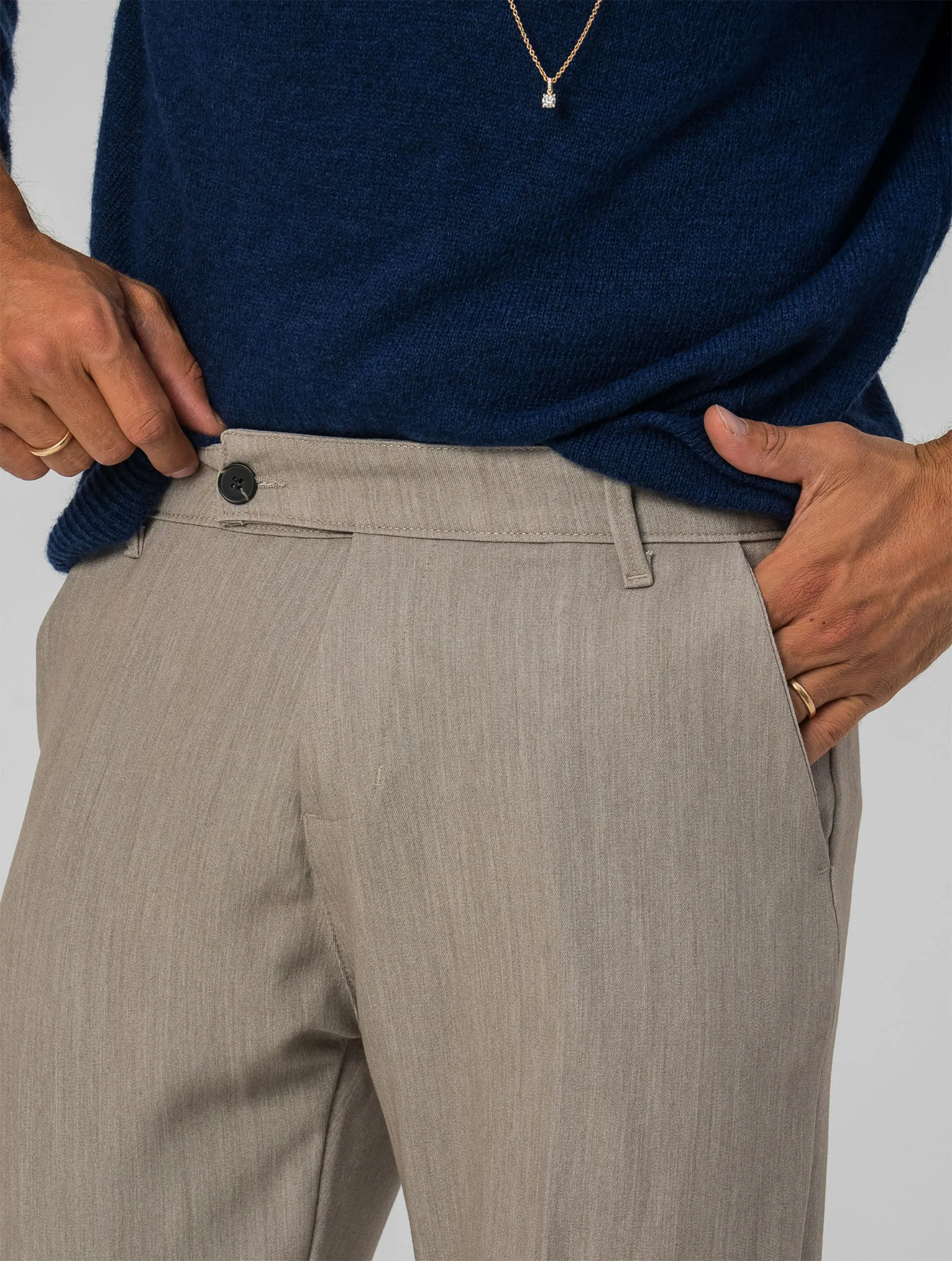 BLAKE CASUAL PANTS IN BEIGE