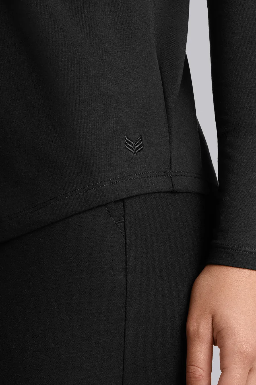 Radiant Approach In Icy Cotton
